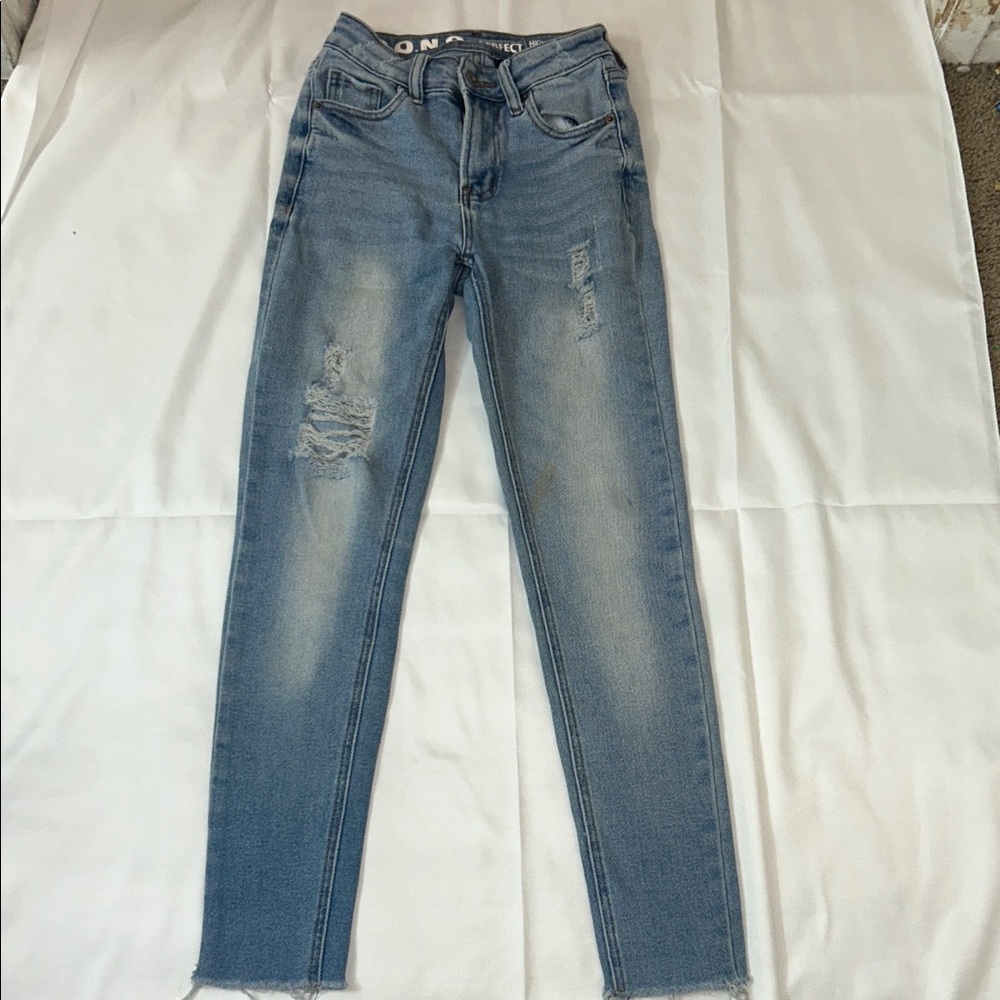 Stylish Women's Blue Skinny Jeans